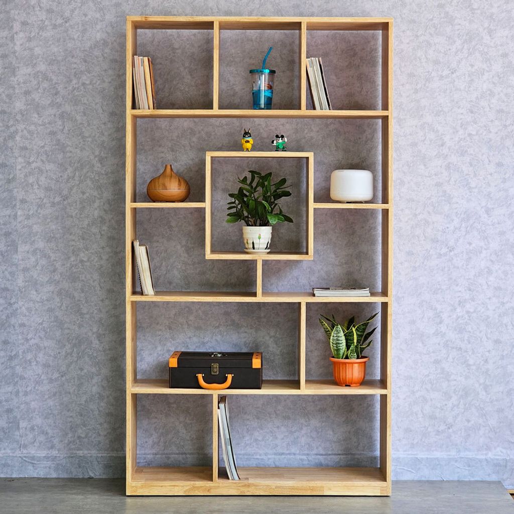 ke-trang-tri-120x30x180cm-go-cao-su-4