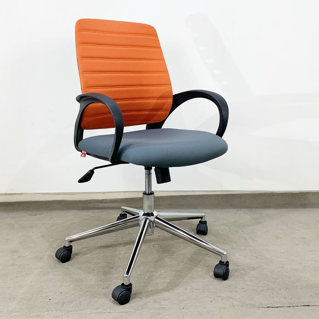 M1018-01-ghe-chan-xoay-inox-05