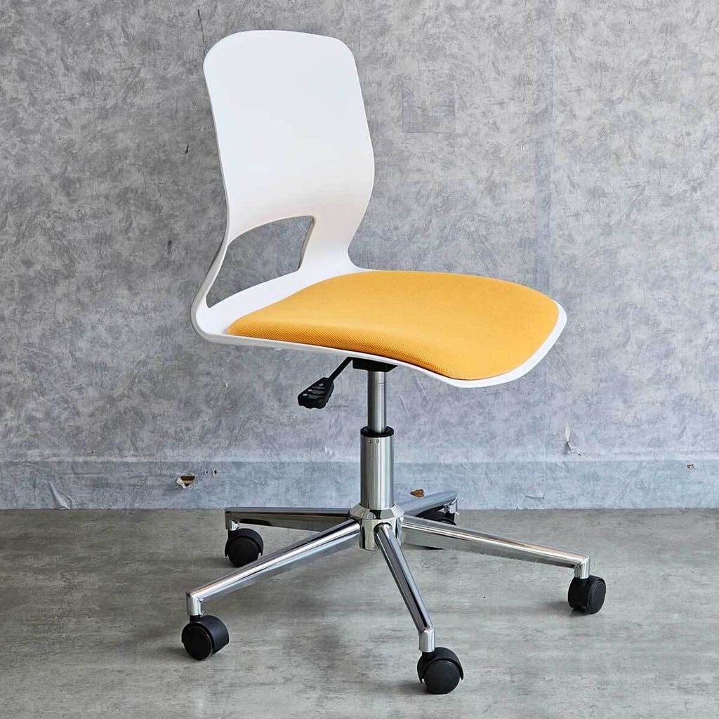 ghe-xoay-van-phong-nho-gon-2