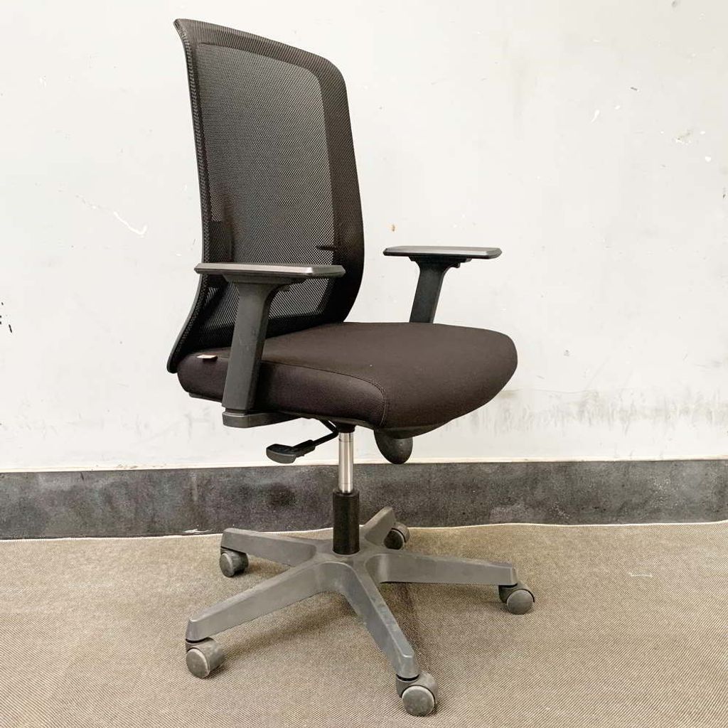 ghe-van-phong-mandy-02d