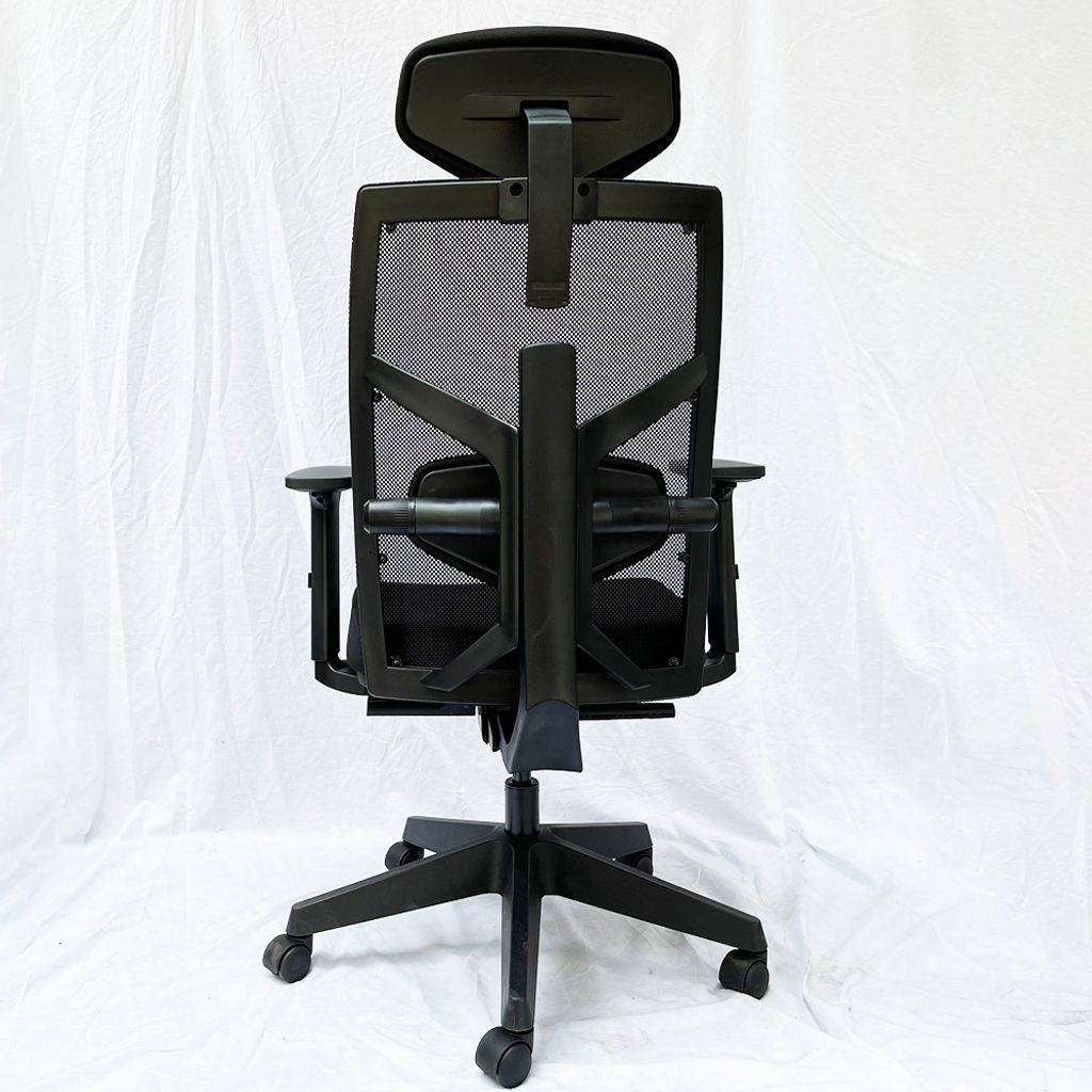 ghe-van-phong-tone-mau-den-7