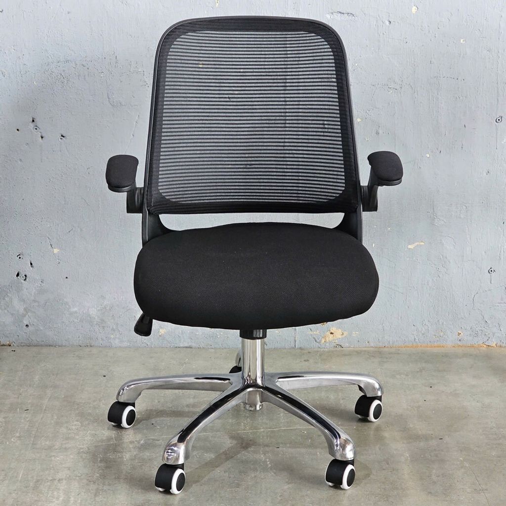 ghe-xoay-van-phong-lung-luoi-tay-gap-3