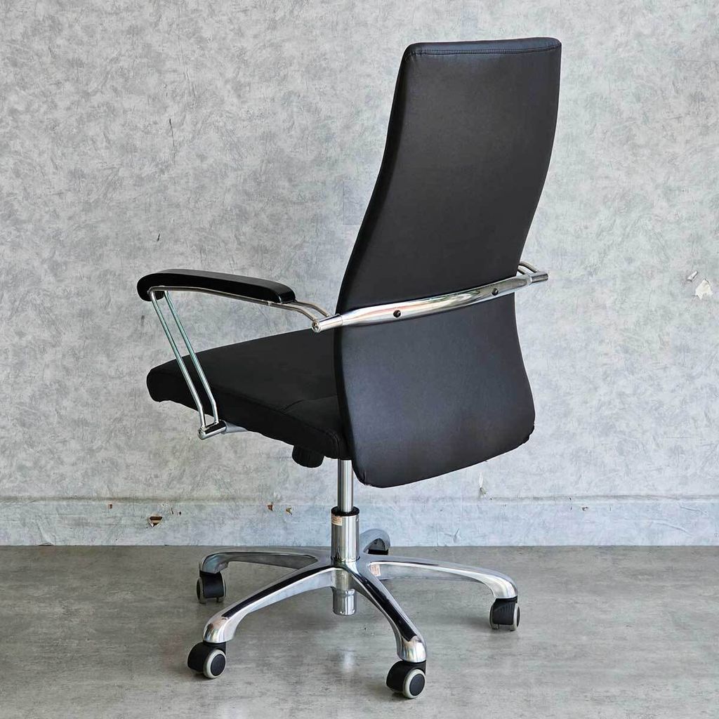 ghe-xoay-van-phong-boc-da-6