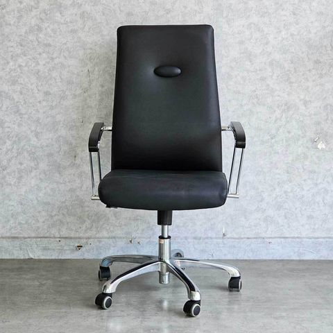 ghe-xoay-van-phong-boc-da-9