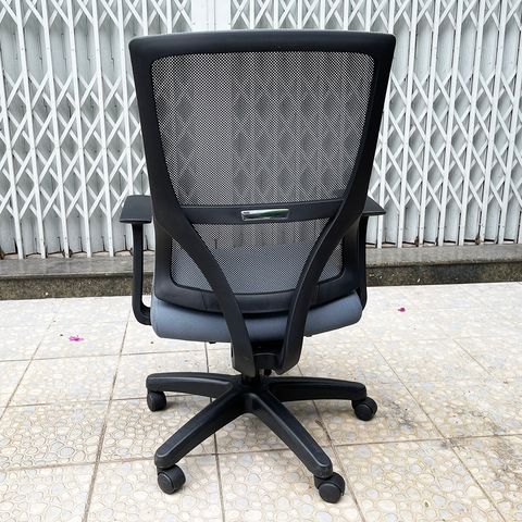 ghe-van-phong-m1081-04-e