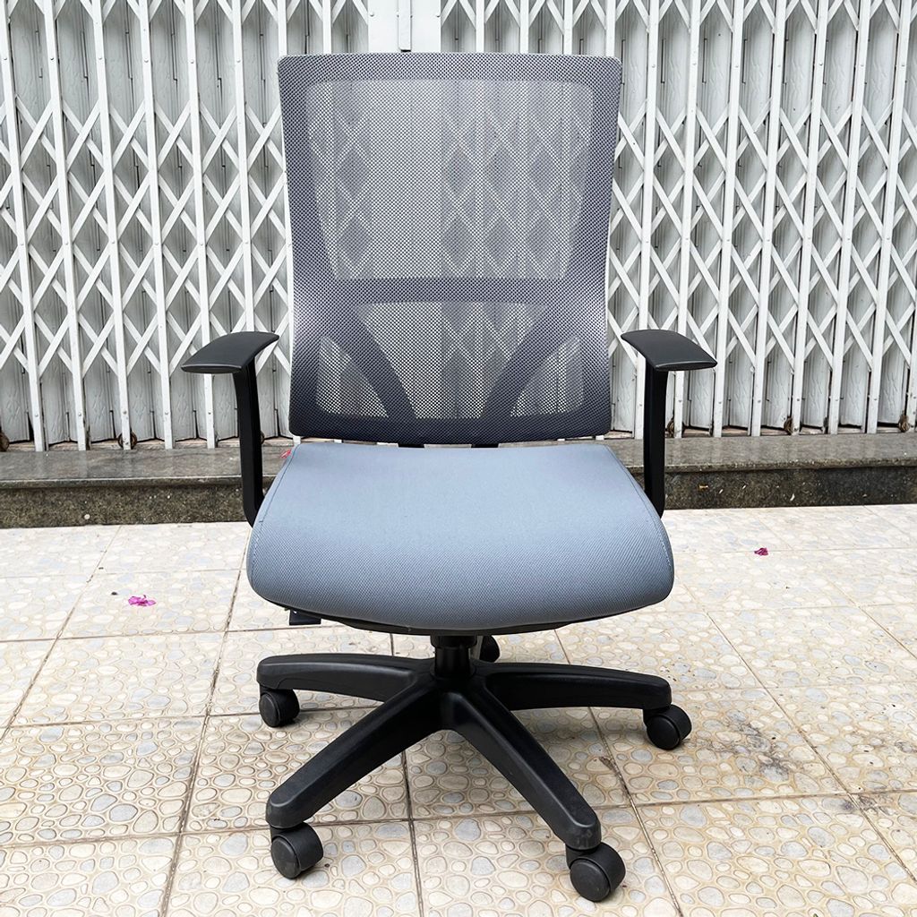 ghe-van-phong-m1081-04-c