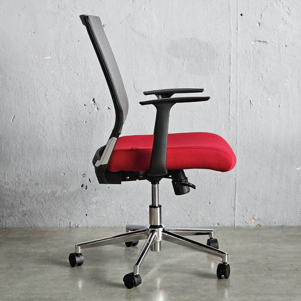 ghe-xoay-van-phong-lung-luoi-mau-do-3