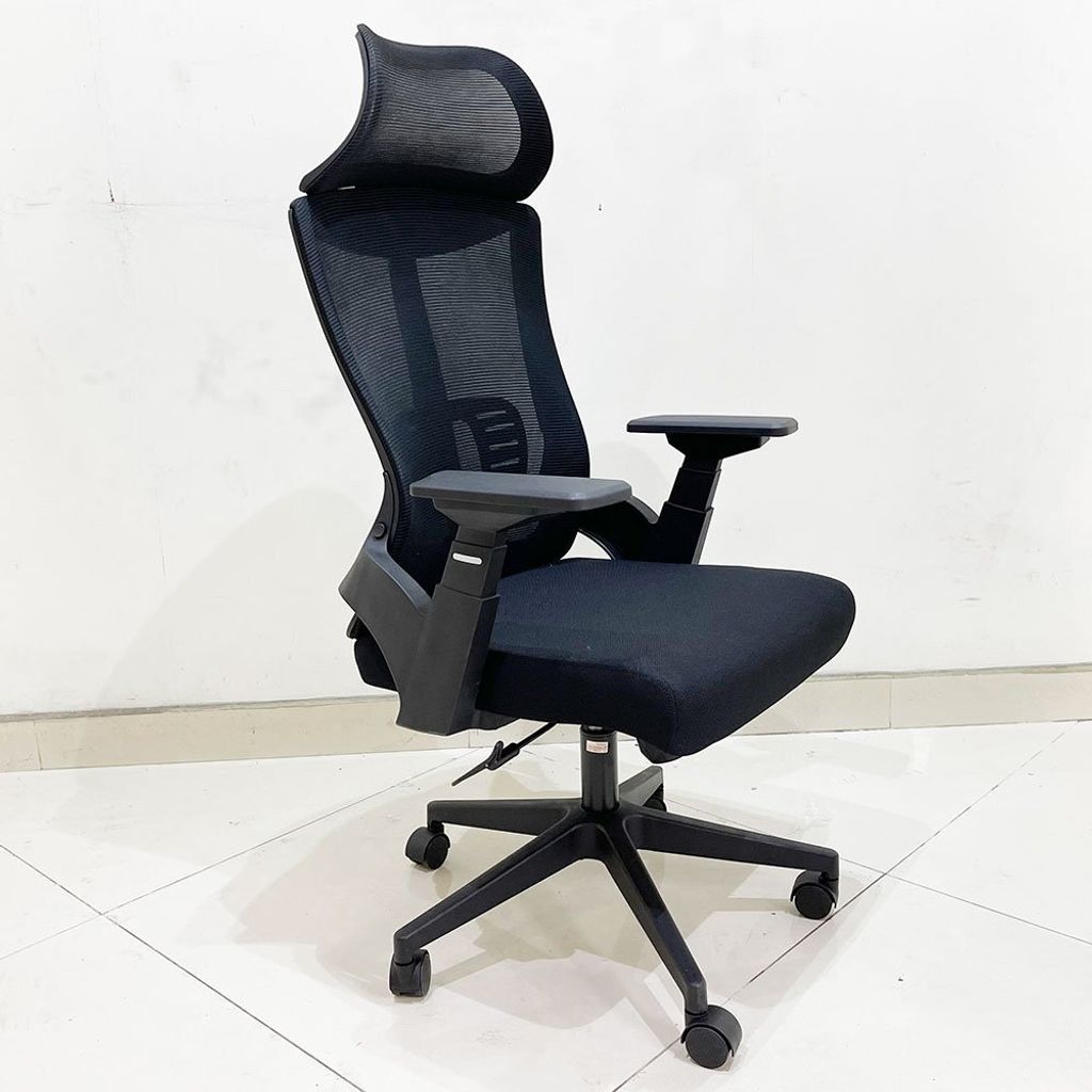 ghe-van-phong-tua-dau-mf153-03