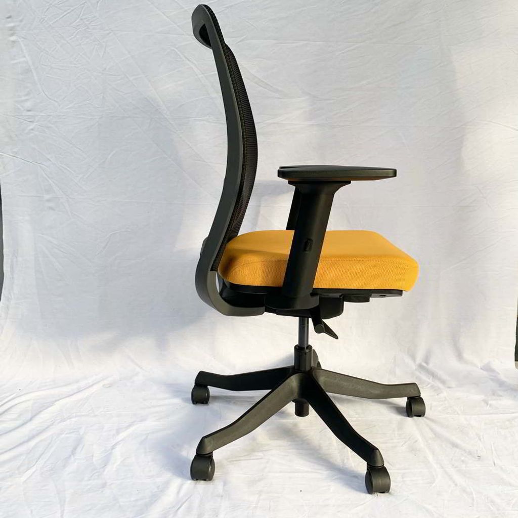 ghe-van-phong-cahn-xoay-ANTO2c