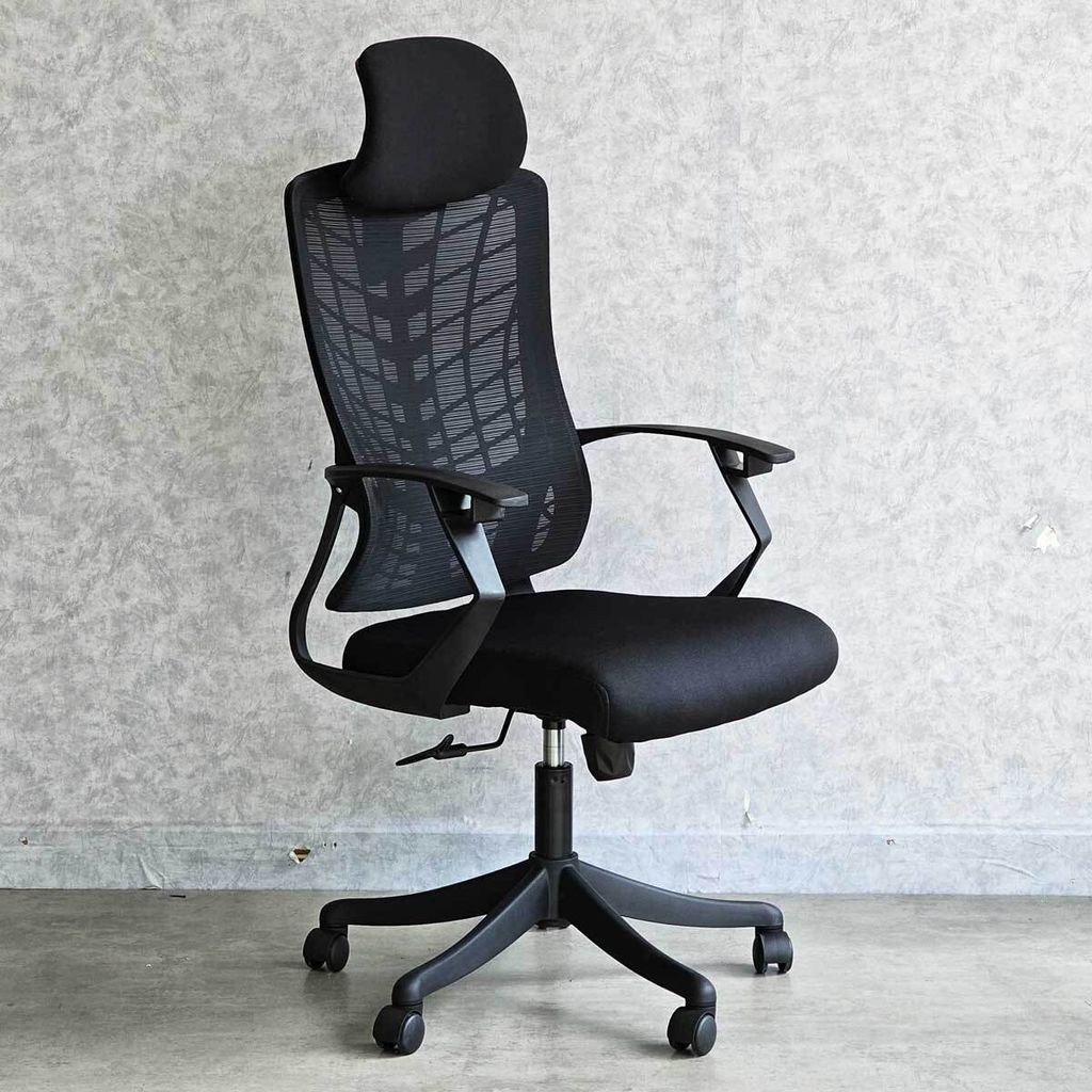 ghe-xoay-van-phong-co-tua-dau-1