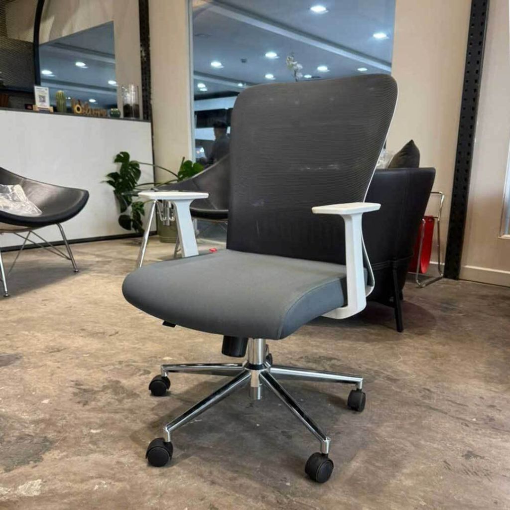 ghe-xoay-van-phong-1