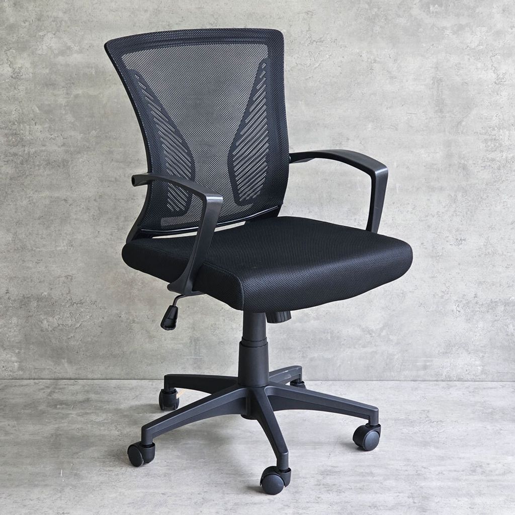 ghe-luoi-van-phong-chan-xoay-2