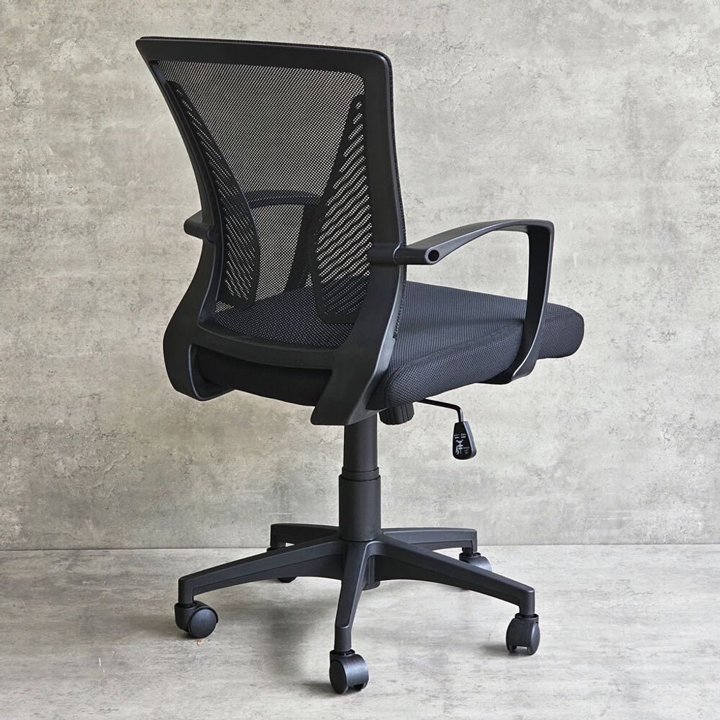 ghe-luoi-van-phong-chan-xoay-9