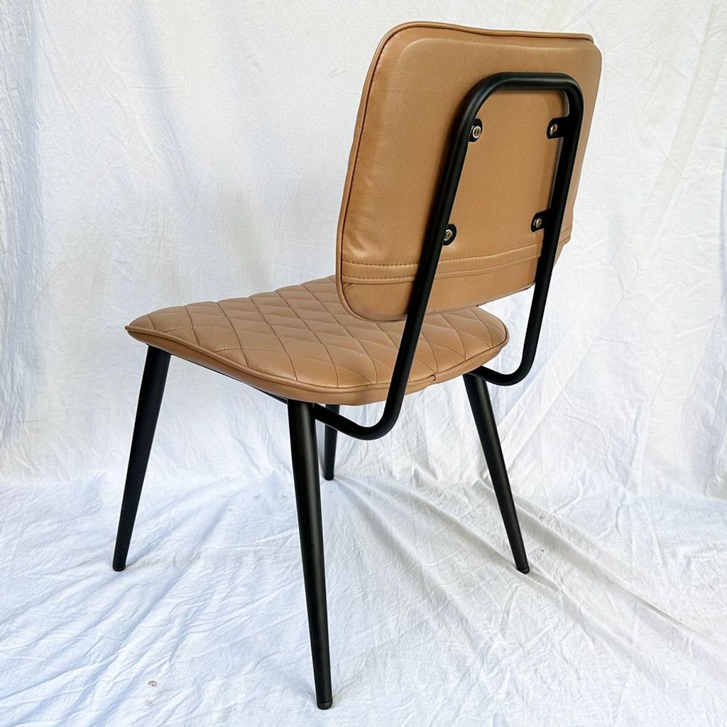 bo-ban-an-4-nguoi-cbba106-05