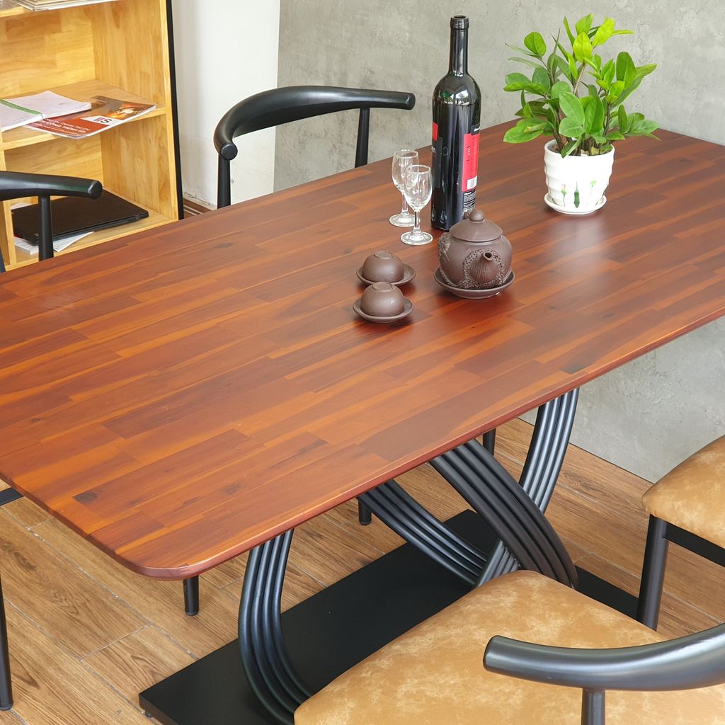 bo-ban-an-4-ghe-ngoi-4