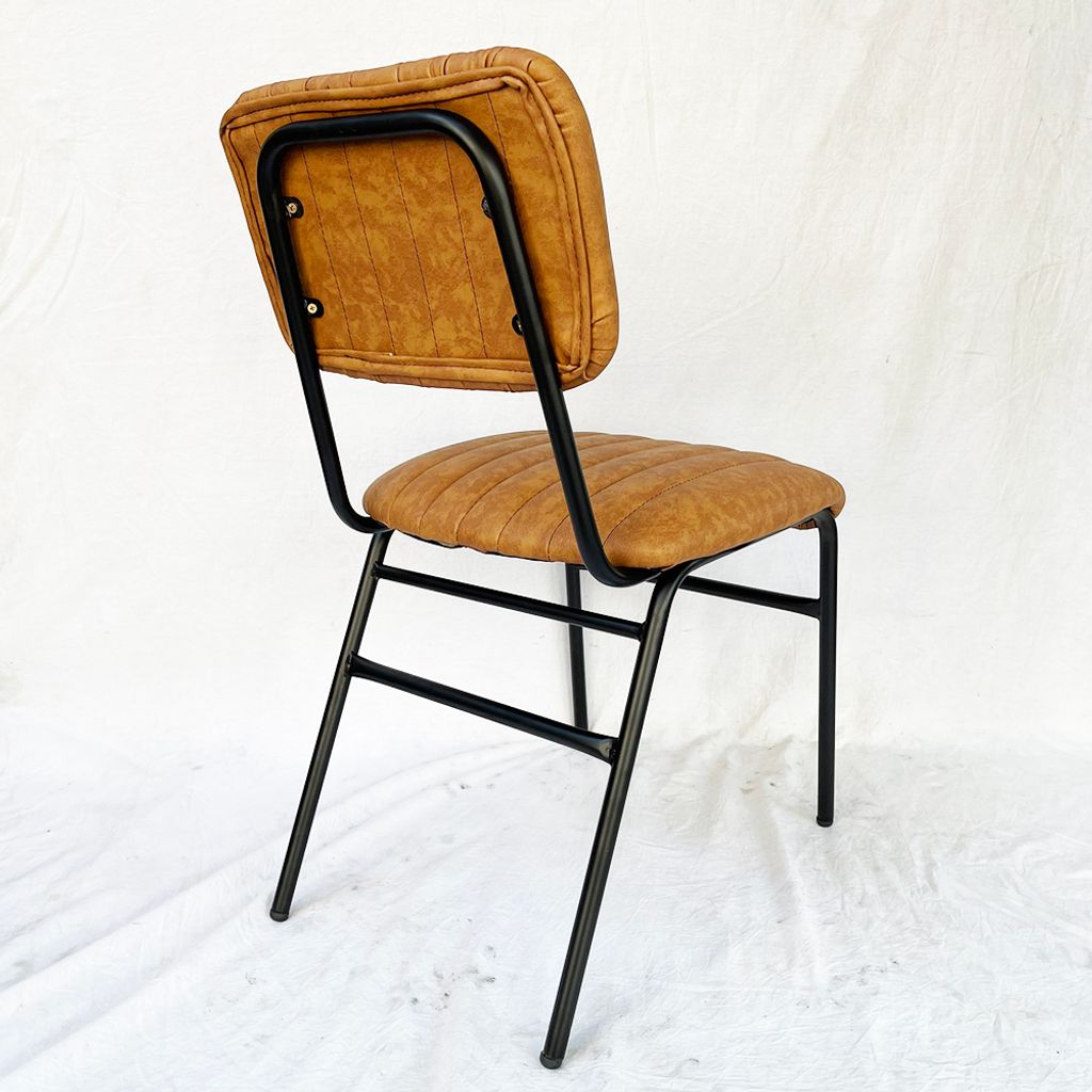 ghe-nem-da-nau-chan-sat-05