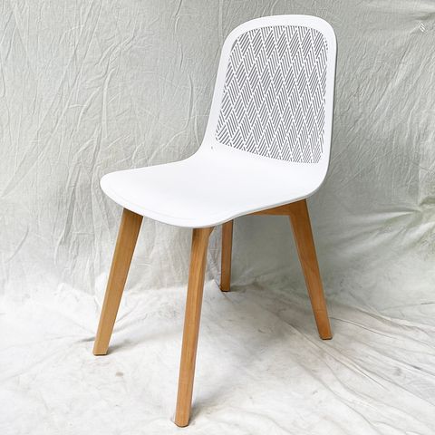 ghe-nhua-chan-go-st3003b-02