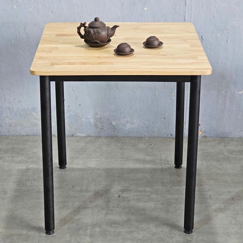 ban-an-chu-nhat-chan-sat-3