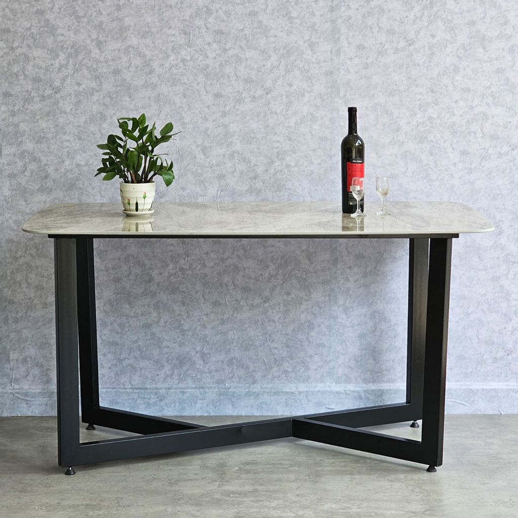 ban-an-mat-da-cao-cap-chan-sat-3