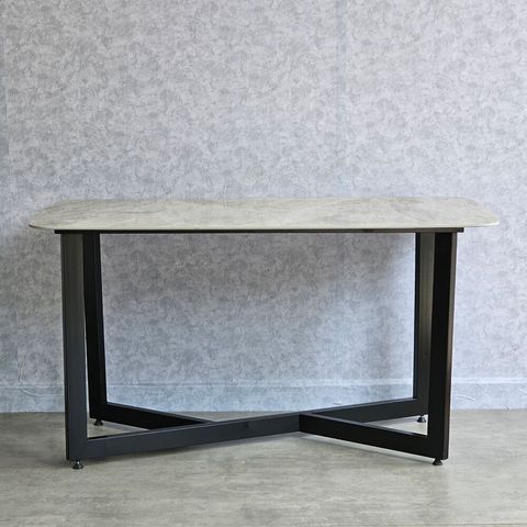 ban-an-mat-da-cao-cap-chan-sat-7