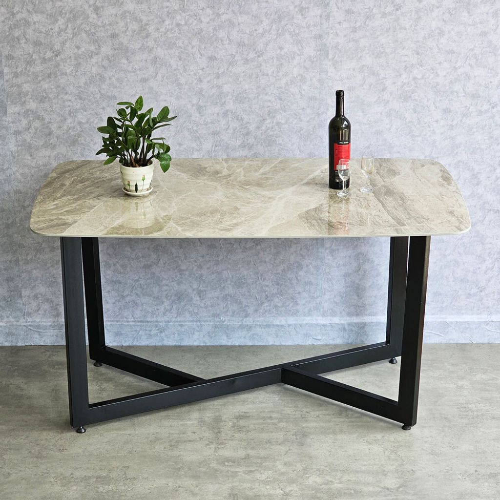 ban-an-mat-da-cao-cap-chan-sat-2