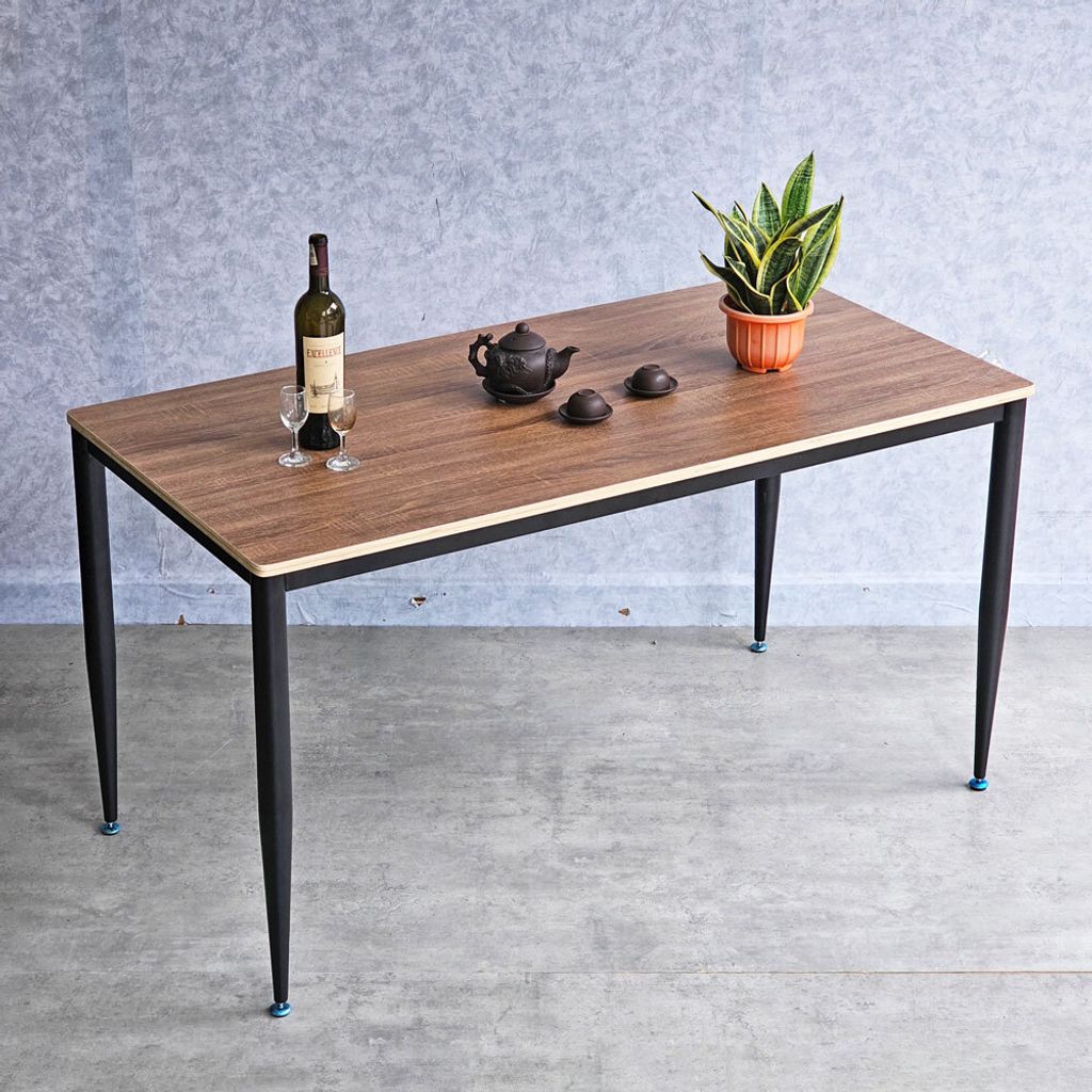 ban-an-chu-nhat-go-plywood-chan-sat-cone-1