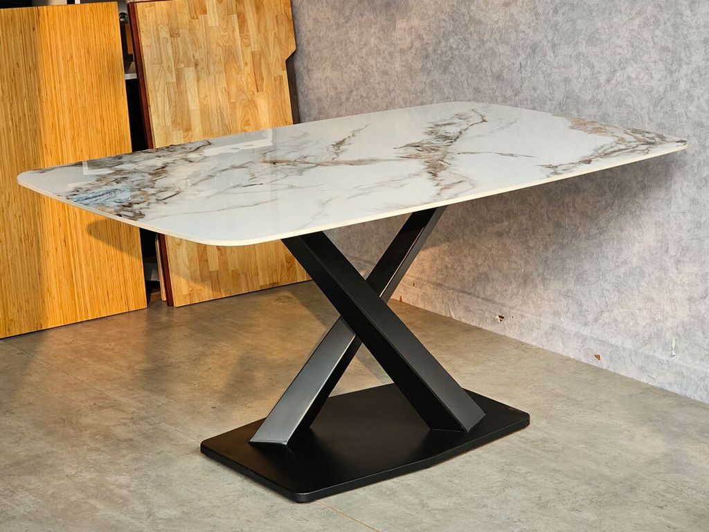 ban-an-mat-da-ceramic-chan-sat-160x90cm-4