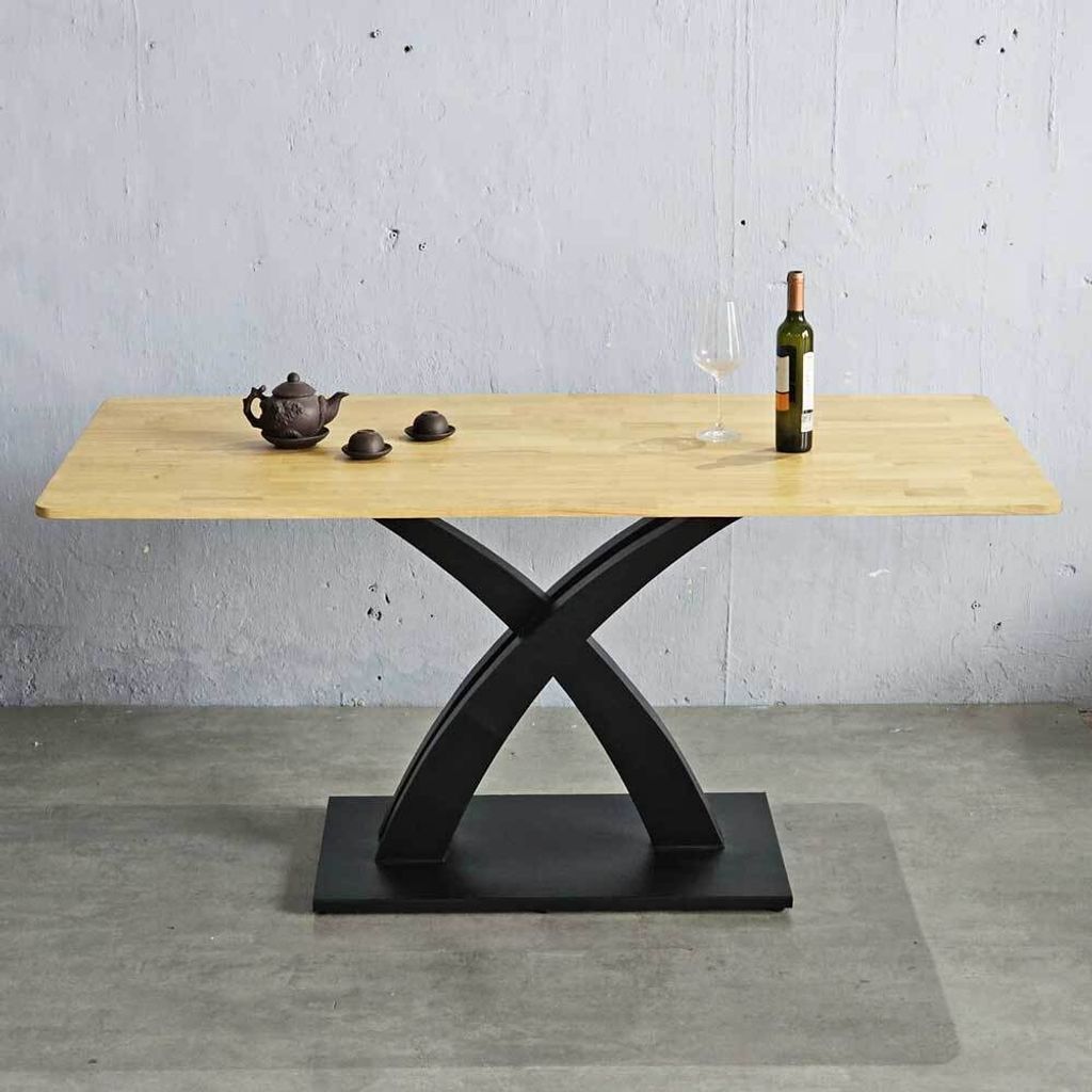 ban-an-chu-nhat-chan-sat-mat-go-cao-su-2