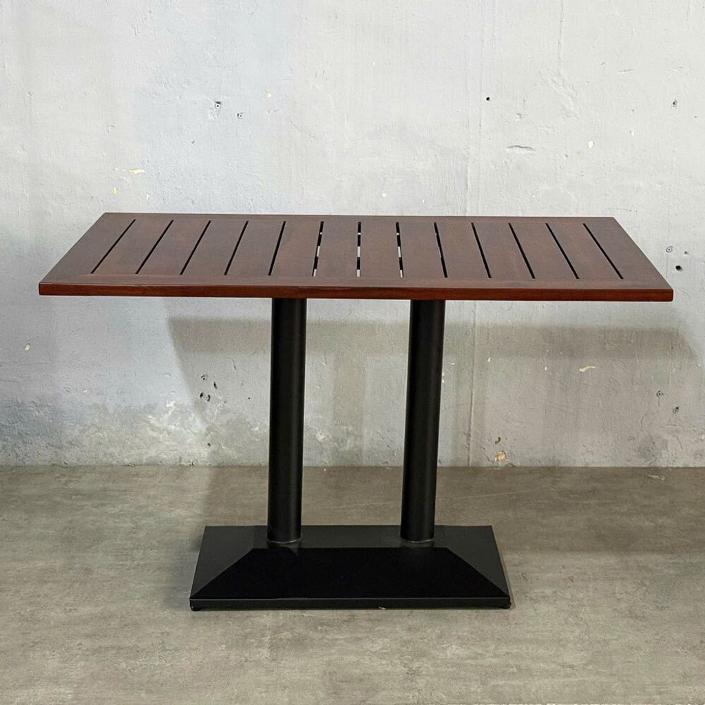 ban-an-ngoai-troi-go-tram-chan-sat-5