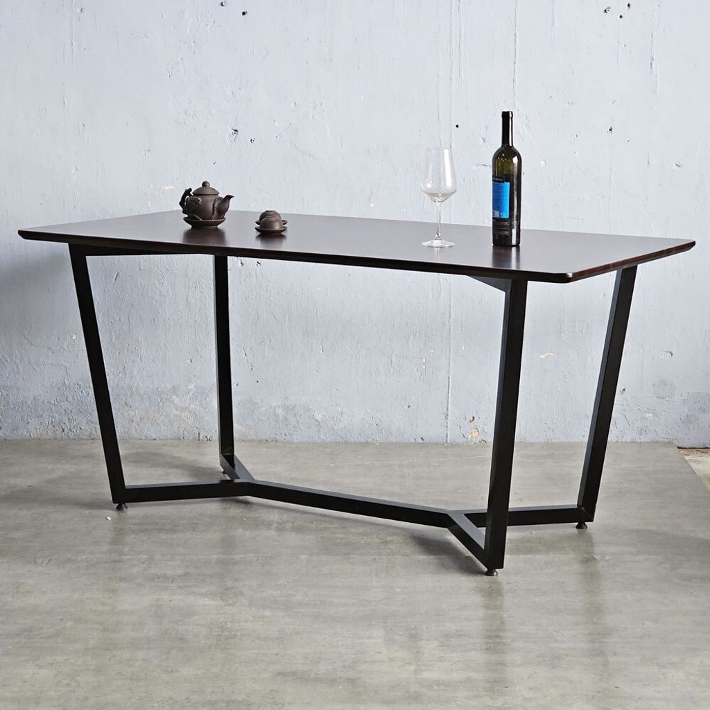 ban-an-chu-nhat-chan-sat-go-tram-160x80cm-10