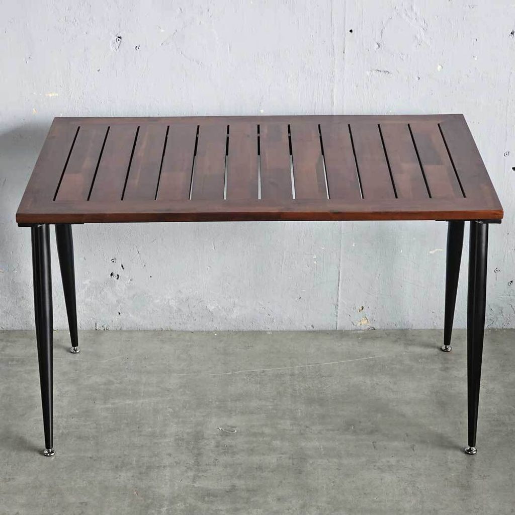 ban-an-ngoai-troi-chan-CONE-4