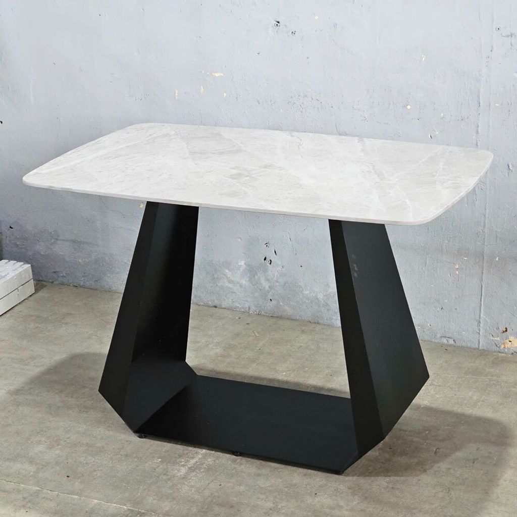 ban-an-110x60cm-mat-da-2