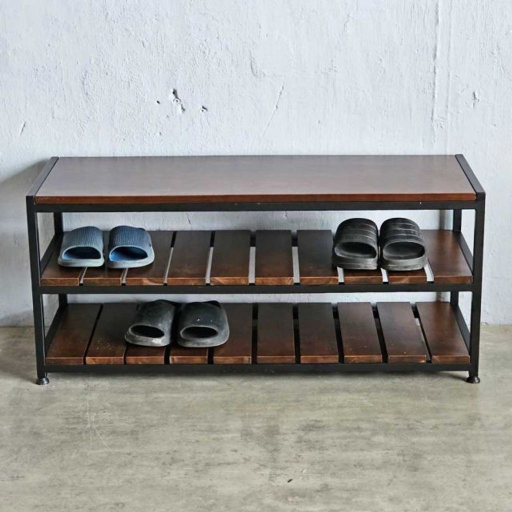 ke-giay-3-tang-go-cao-su-khung-sat-3