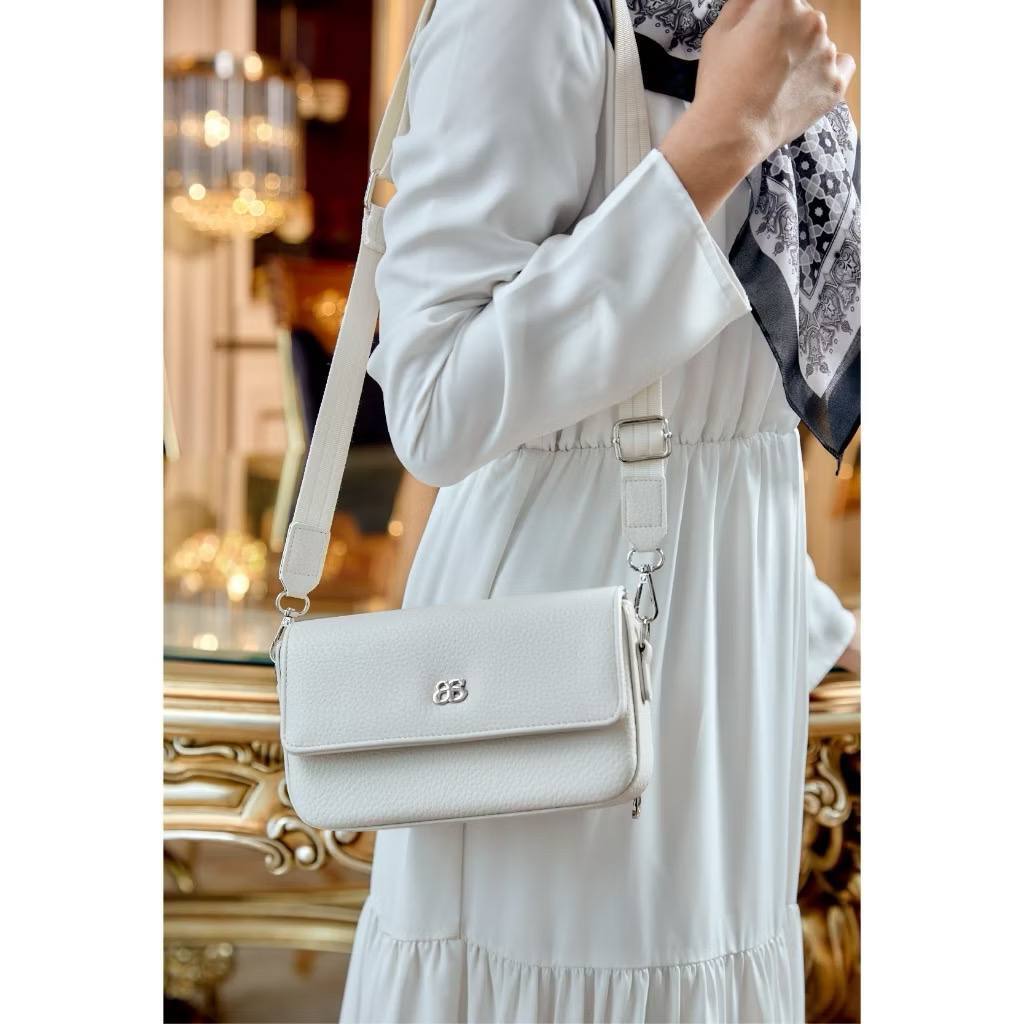 photo_6140735083959664870_y