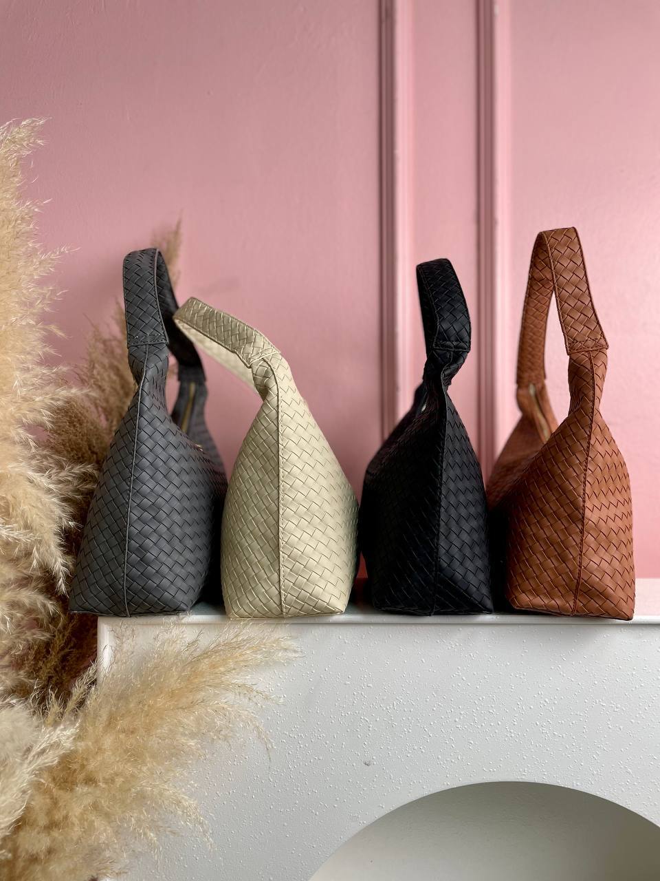 photo_6057800618392358175_y