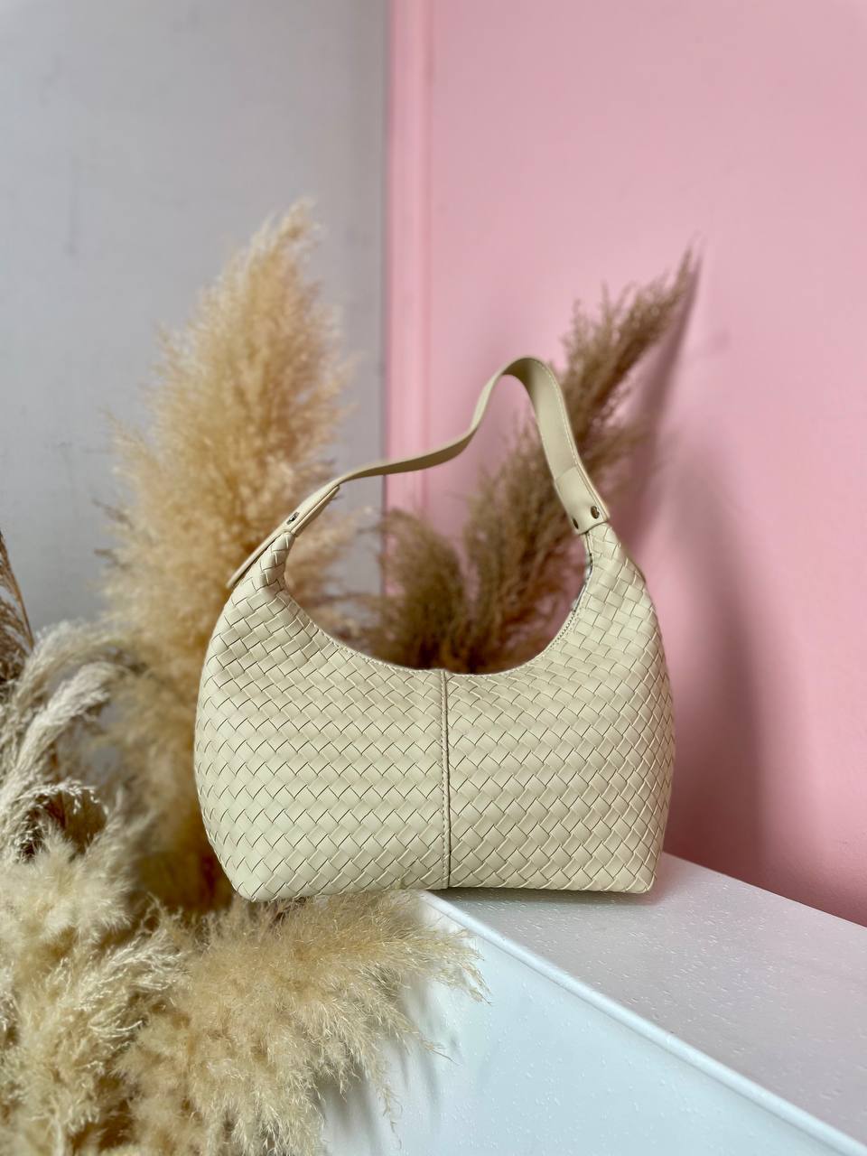 photo_6057800618392358187_y