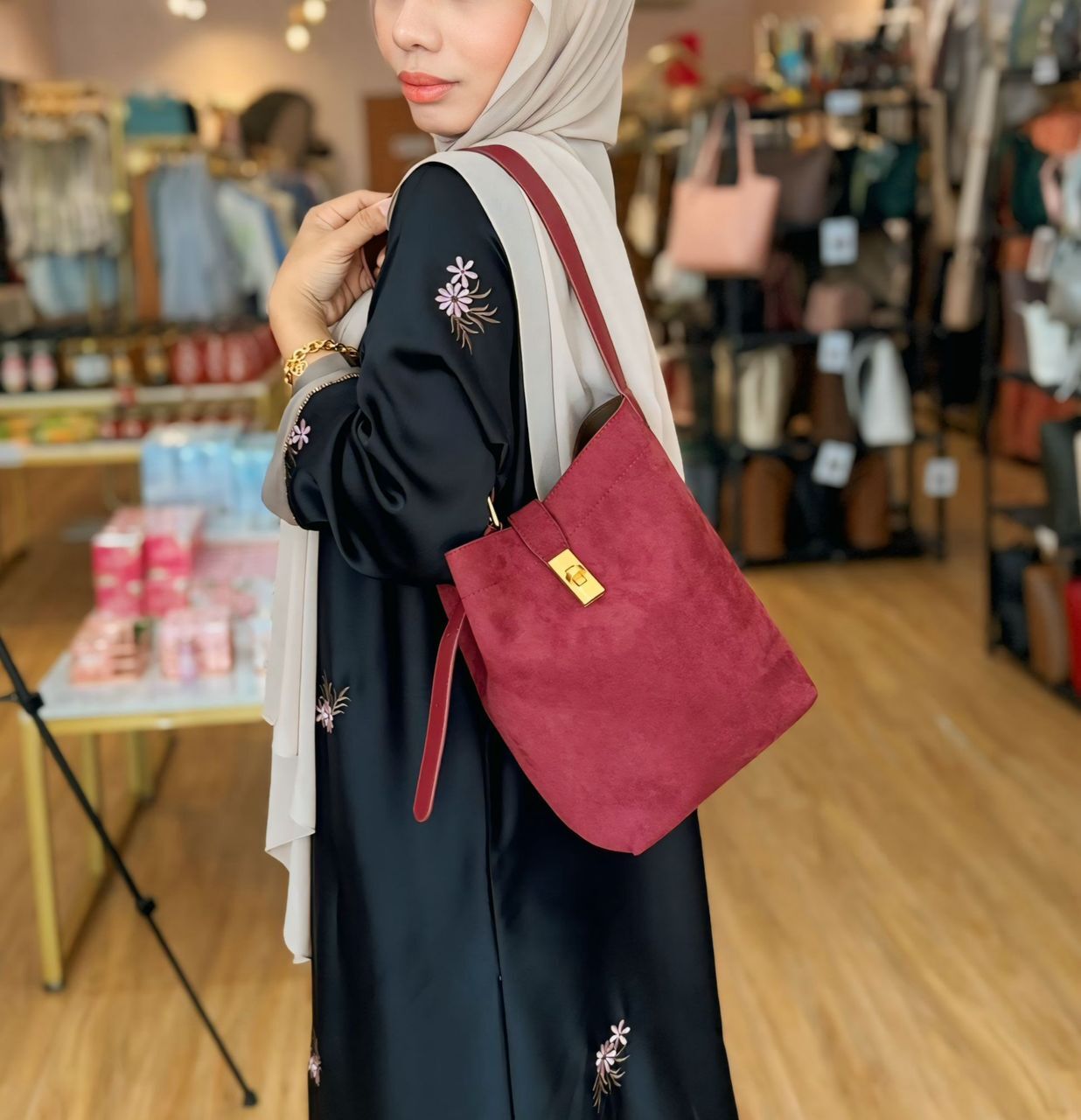 WhatsApp Image 2025-11-11 at 08.37.50