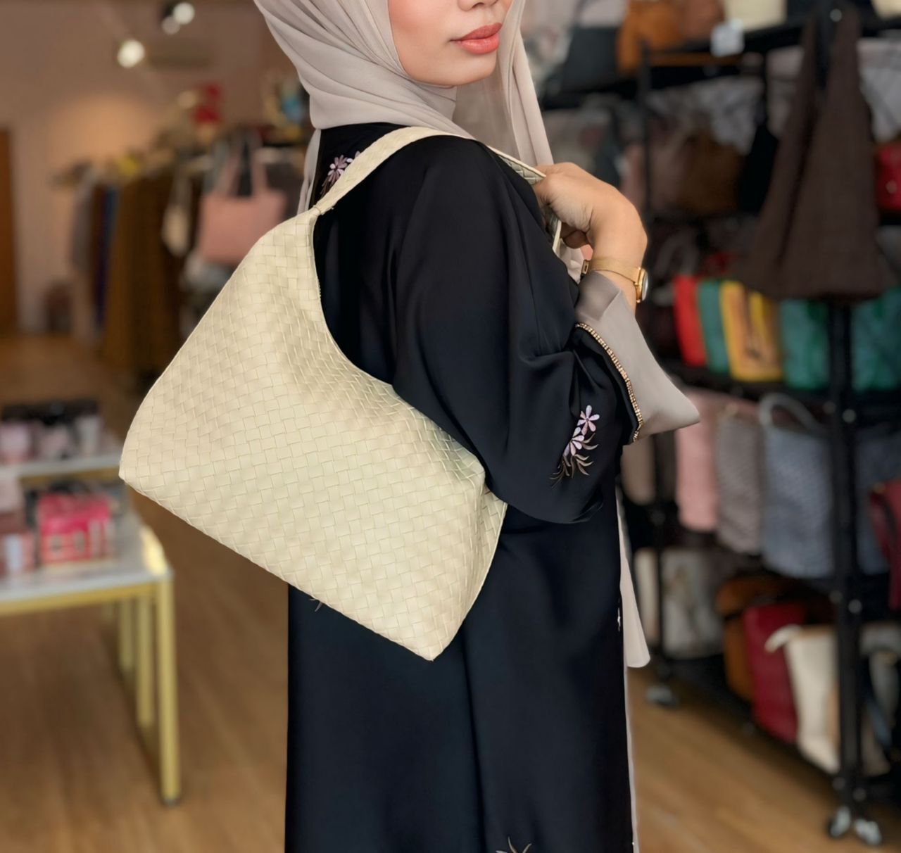 WhatsApp Image 2025-11-11 at 08.37.47