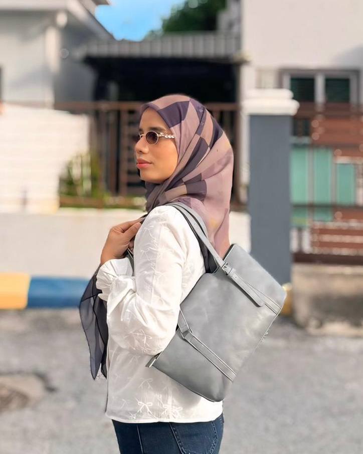 photo_6125231016529038363_y