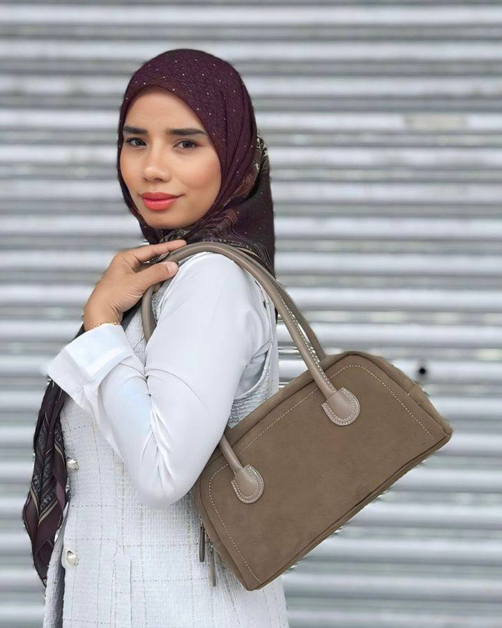 photo_6125231016529038357_y