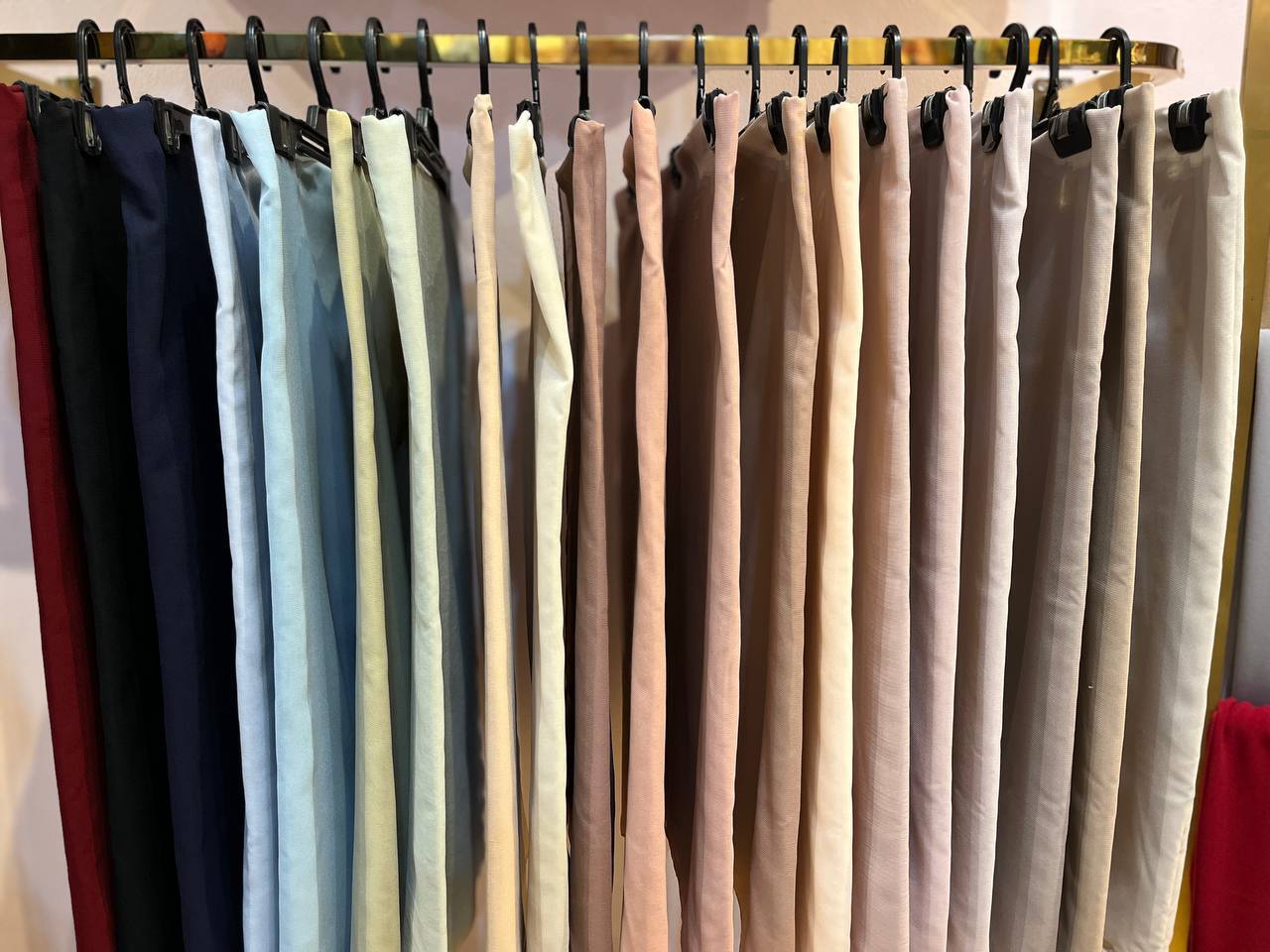 photo_6124913889028803539_y