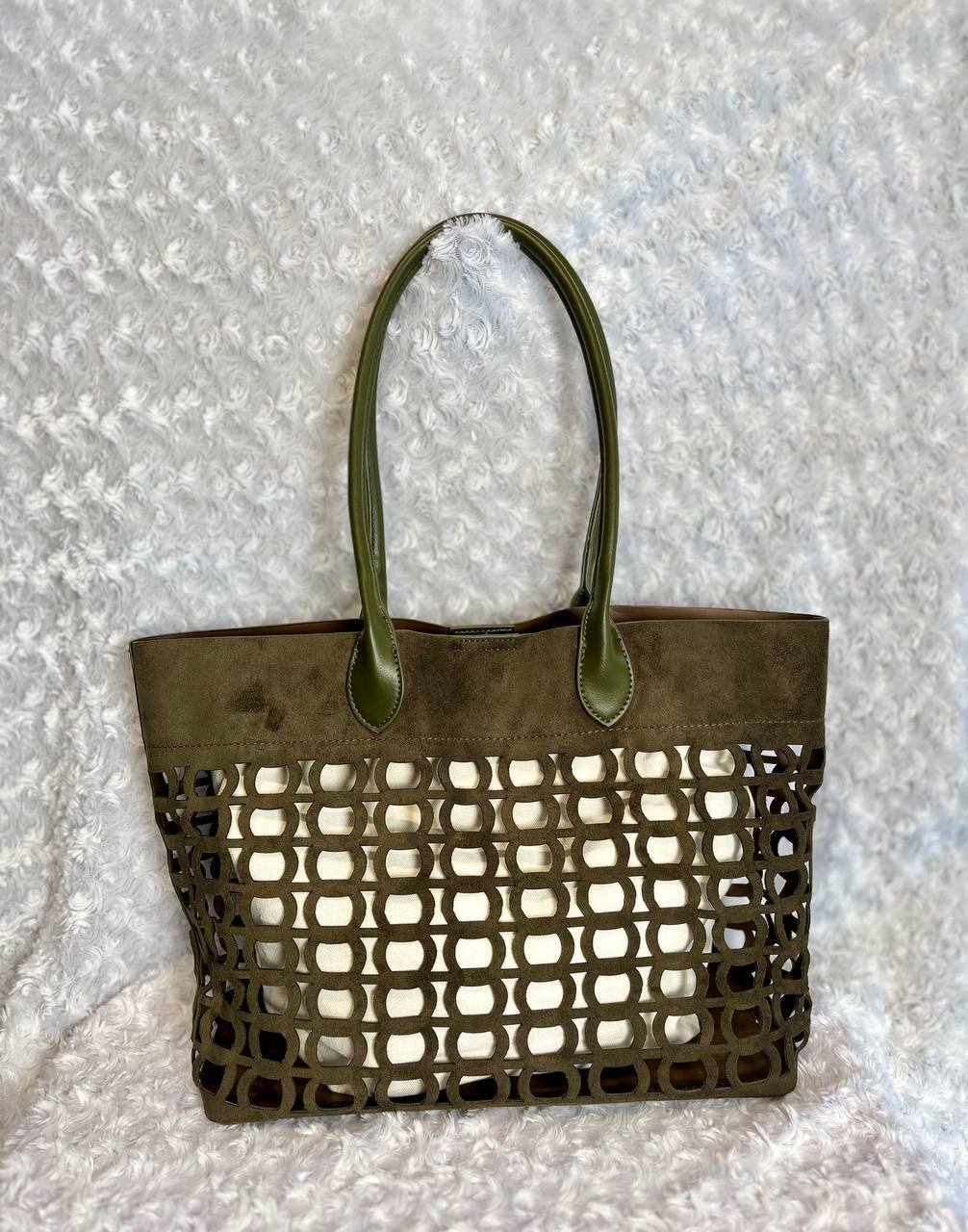 photo_6125447641794546605_y