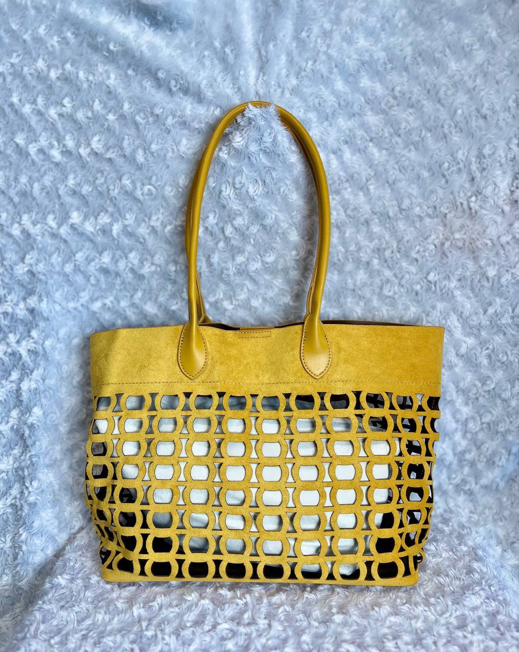 photo_6125447641794546607_y