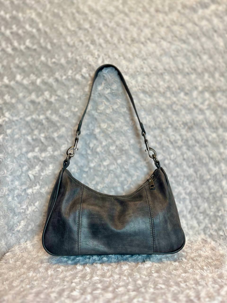 photo_6125447641794546645_y