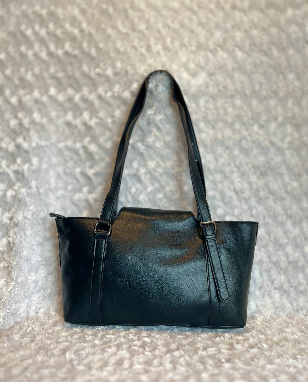 photo_6125447641794546620_y