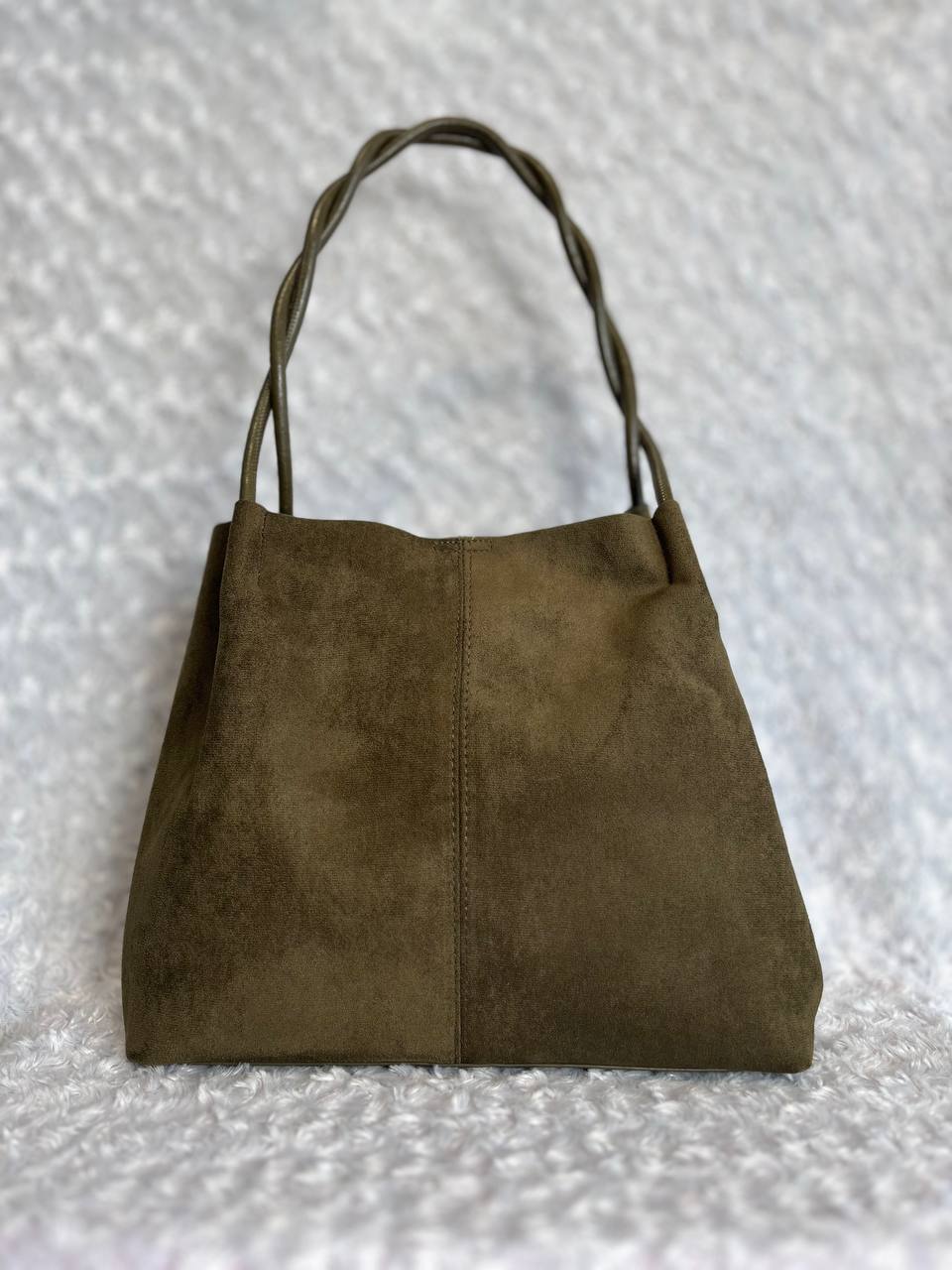 photo_6125447641794546638_y