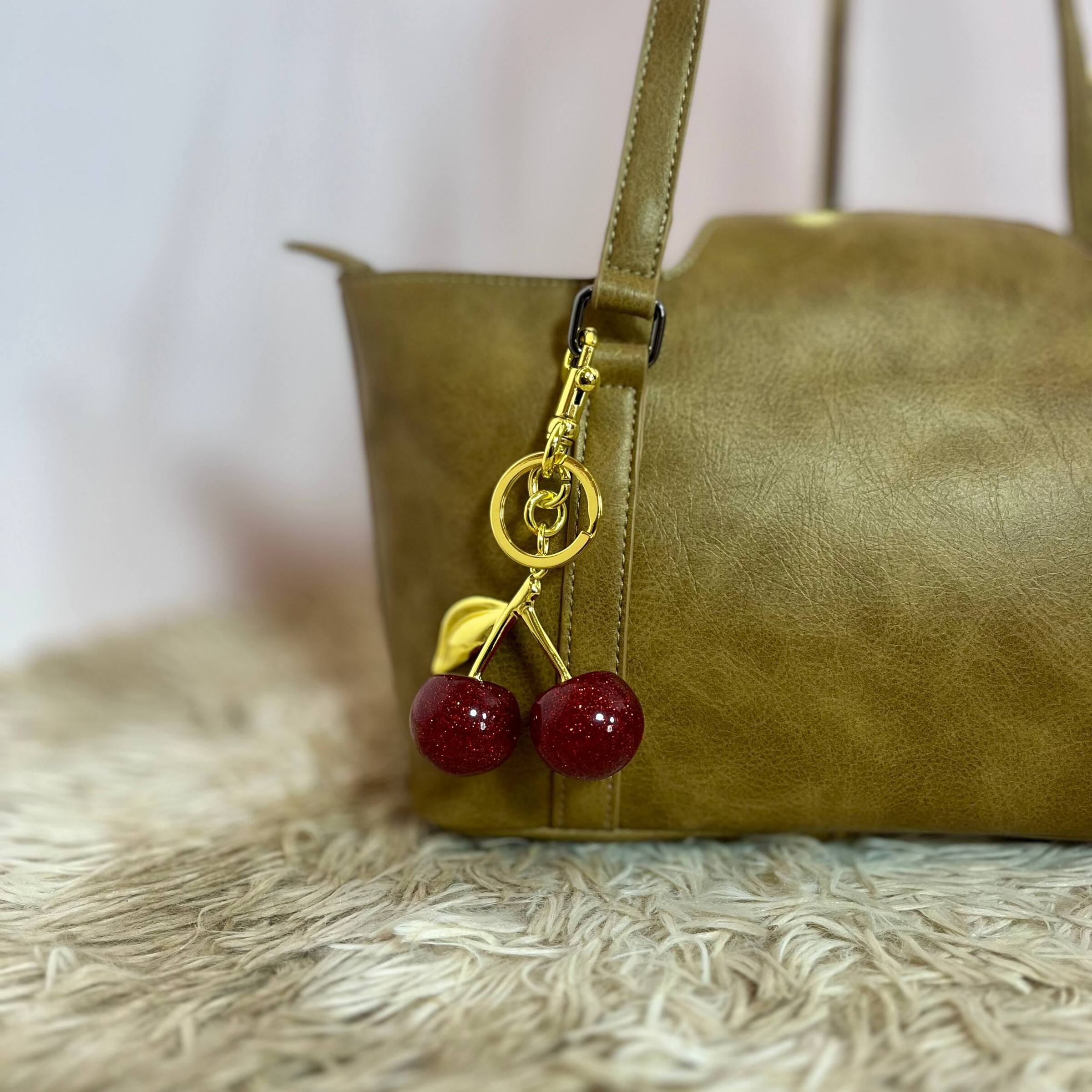 photo_6231114003463736321_w