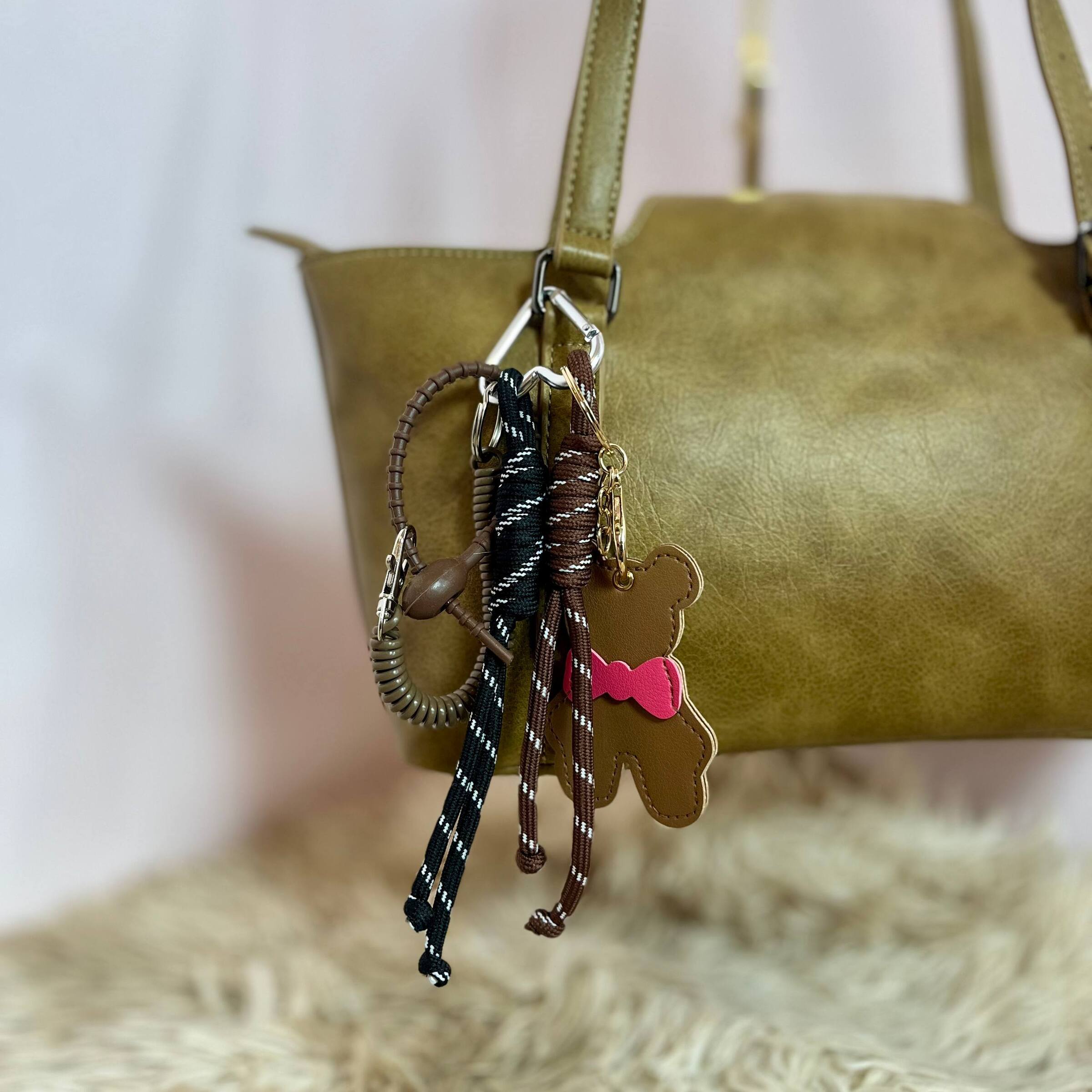 photo_6231114003463736359_w