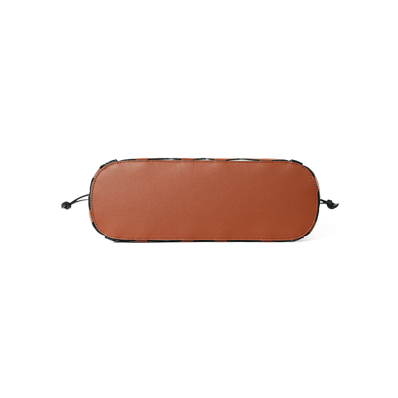 Premium Leather Cut-Out Tote Bag – Bottom View