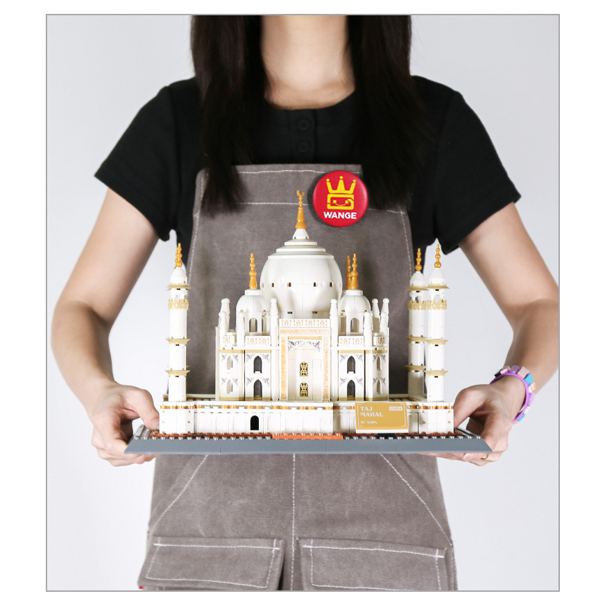 Taj Mahal building blocks model displayed on base, showing full structure with central dome and minarets, ideal for display, collection, or decorative use